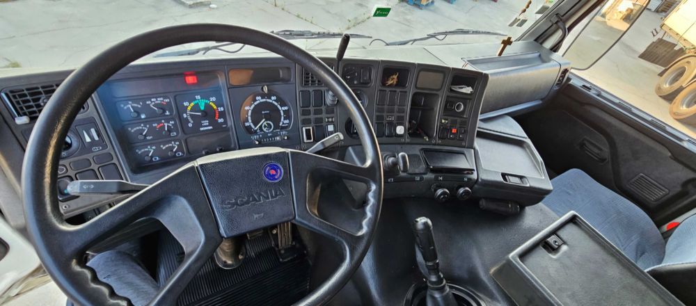 Scania  93m 250cv