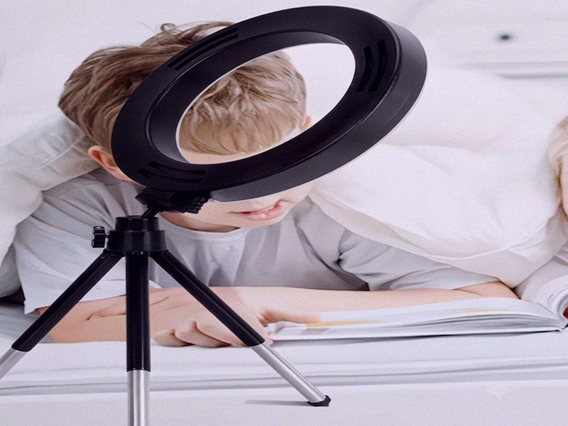 Anel de Luz LED com Tripé Extensível — USB, Metal, Transmissão em Direto