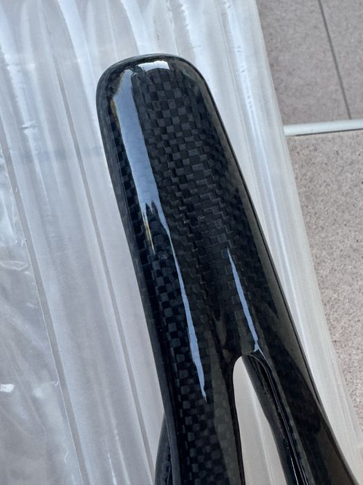 Карбонове сідло / сидіння