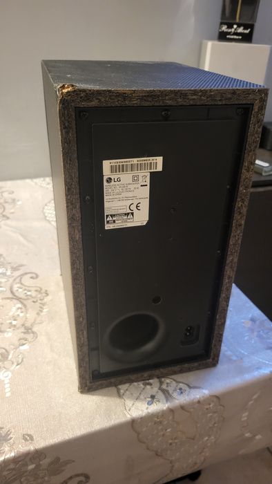 dwa subwoofery do soundbara