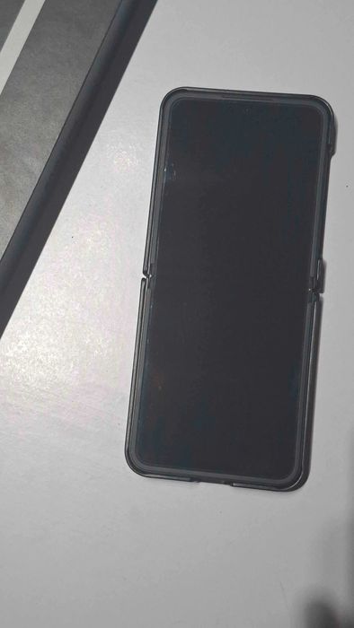 Samsung Galaxy Z Flip7 FE + 2 etui
