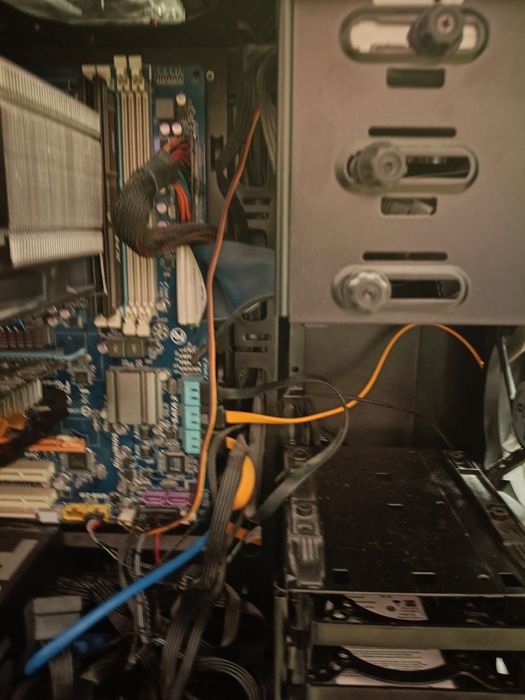 AMD Phenom II X4 | 16GB RAM (Obsługuje 32GB!) | GA-MA790XT-UD4P | XFX