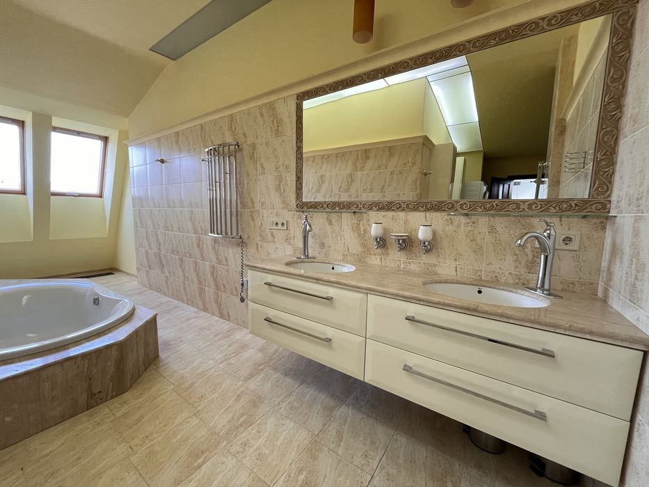 Продаж ексклюзивноі квартири