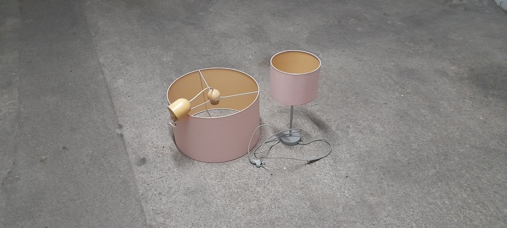 Candeeiros de teto e de secretária