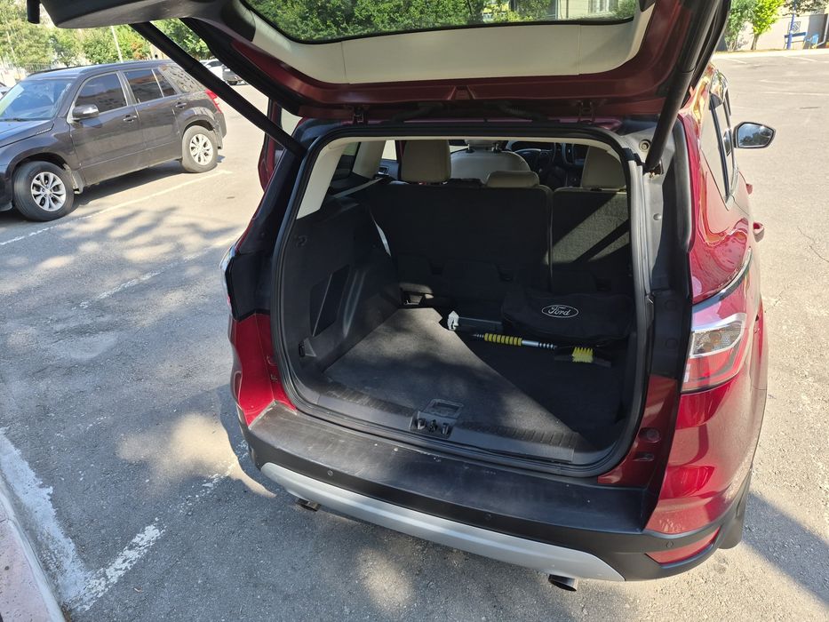 Продам Ford Escape-Kuga