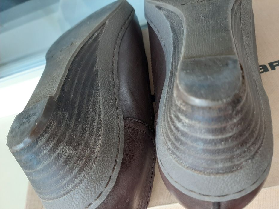 Туфли кожанные на танкетке р.36 Clarks
