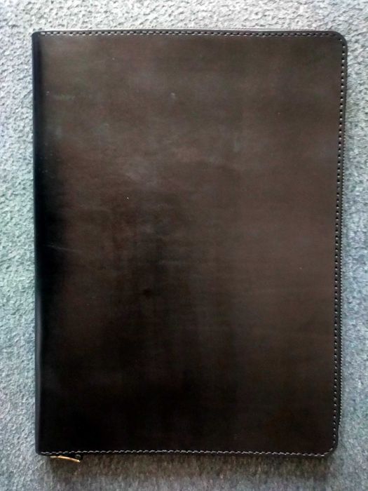 Nowe etui ze skóry na laptop