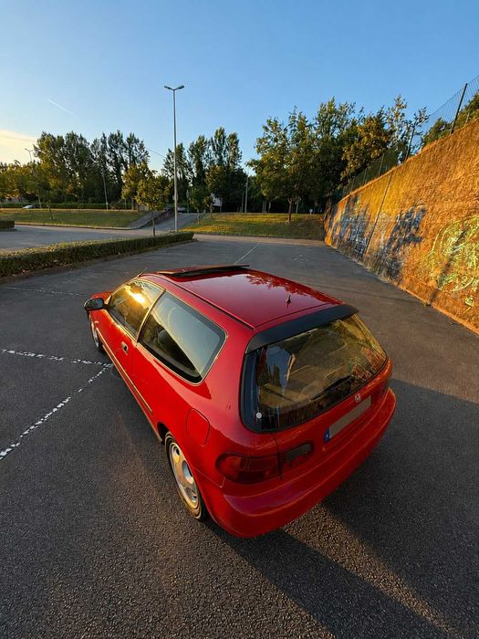 Honda Civic — fotografia 4