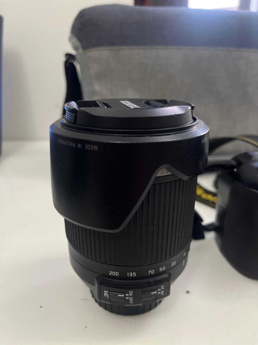 Nikon D5300 + Lente Tamron 18-200 mm + Bolsa – Excelente estado