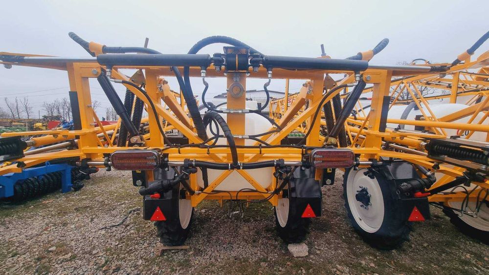 Обприскувач Одісей 2000-18 м