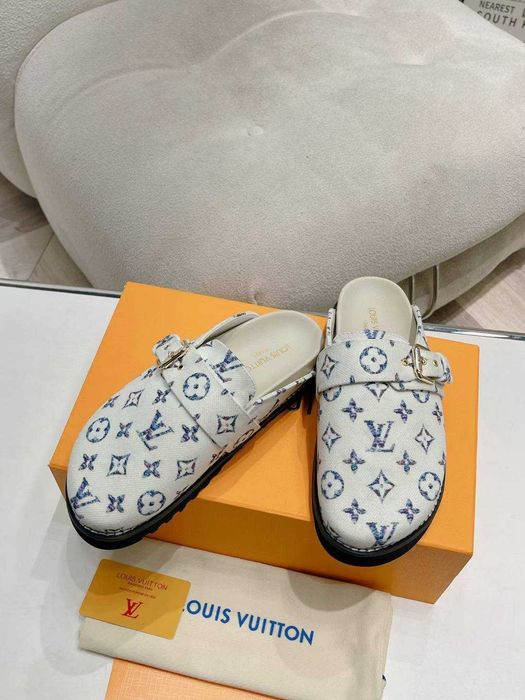 Louis Vuitton Buty, sandaly klapki, skora 180203