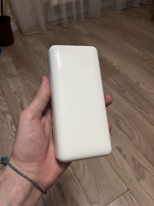 Павербанк Hoco 30000mah в ідеальному стані