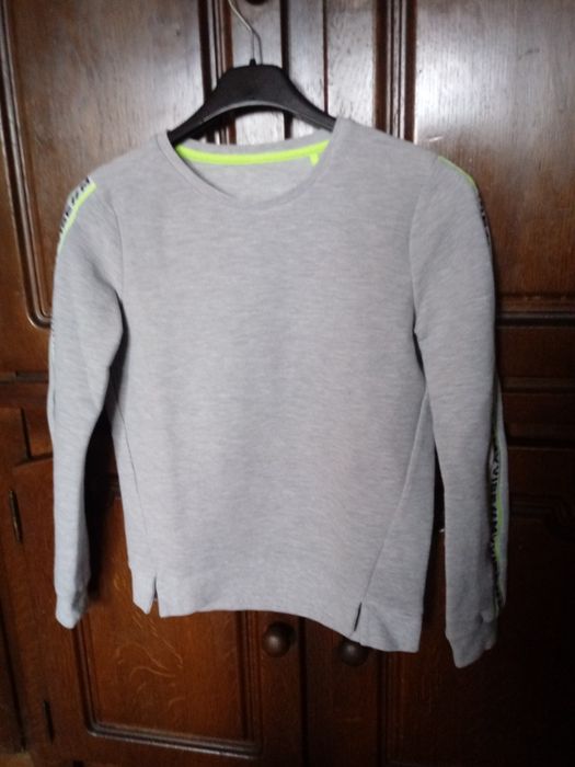 Bluza dziewczęca firmy C&A roz. 146/152