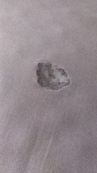 Sofá-cama com estrutura metálica