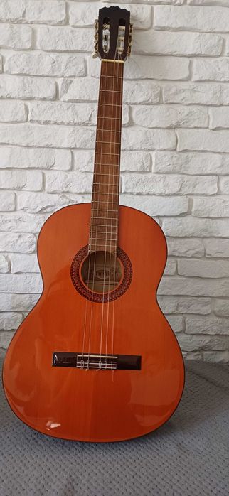 Gitara klasyczna Fiesta