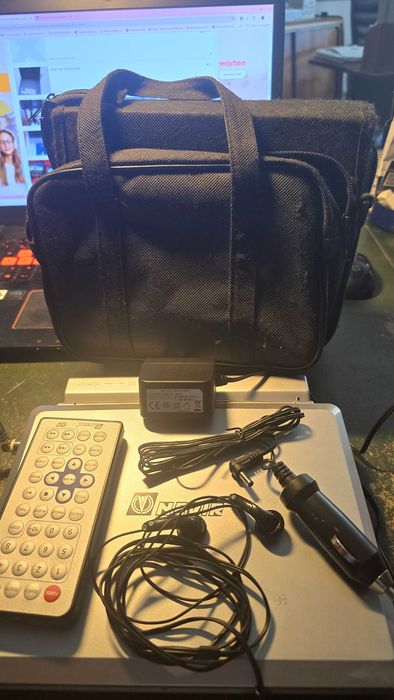 NEVIR Portable DVD and TV Player - Vintage
