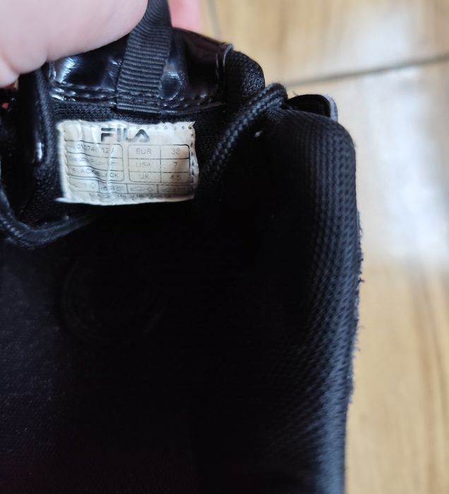 Sneakersy FILA Disruptor oryginalne czarne lakierowane  damskie