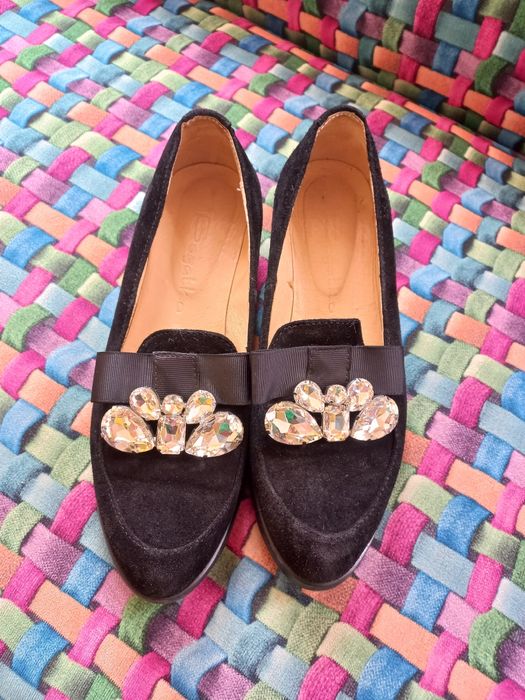 Чорні замшеві мешта