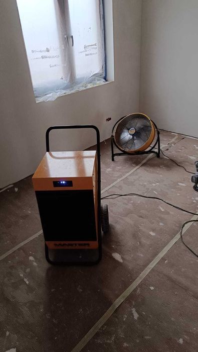 Osuszacz/wentylator/nagrzewnica wynajem Master 50l/doba