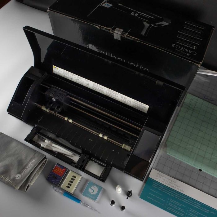 Ploter Silhouette Cameo 3 czarny - Wycina nacina rysuje / Super zestaw