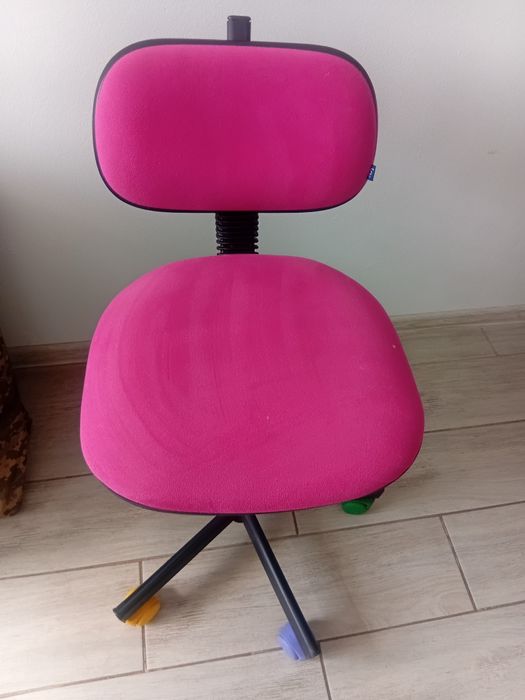 Крісло для дітей молодшого шкільного віку