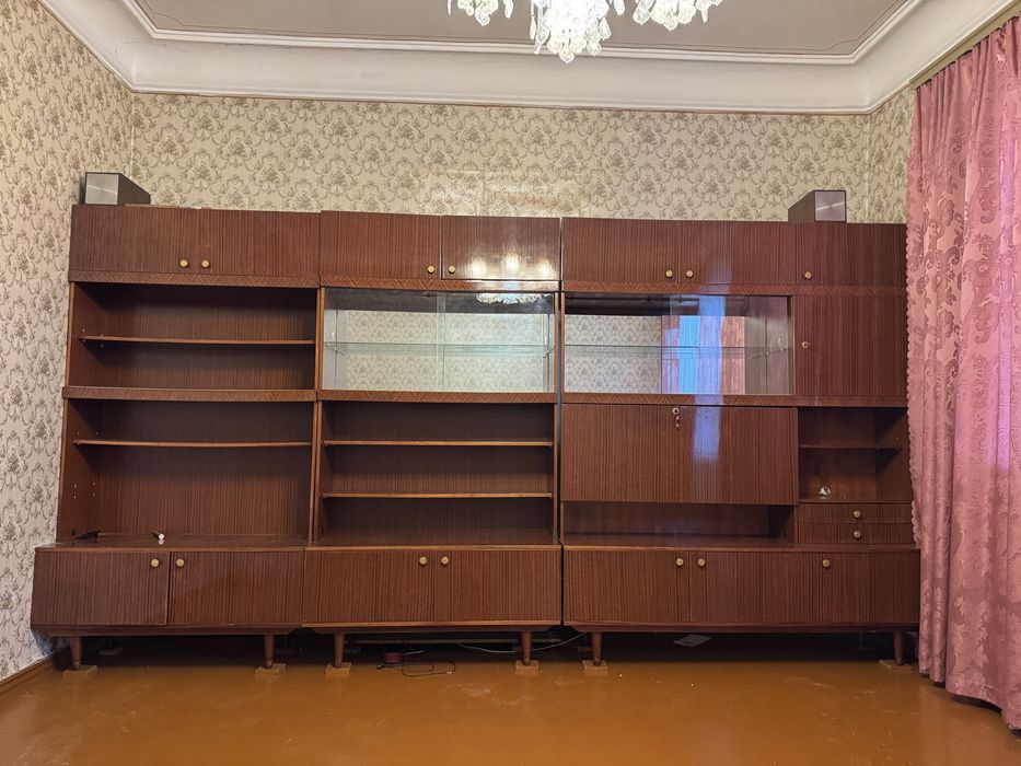 Продам радянську модульну стінку.