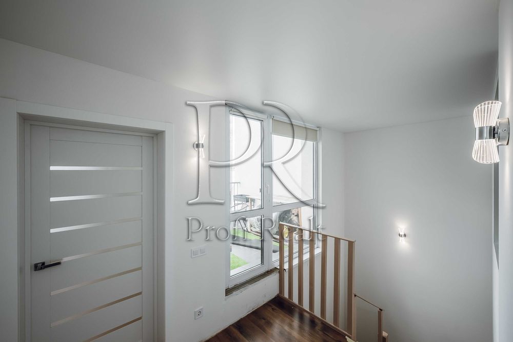 Продаж дворівневої квартири 73 м² з терасою в ЖК City Lake.