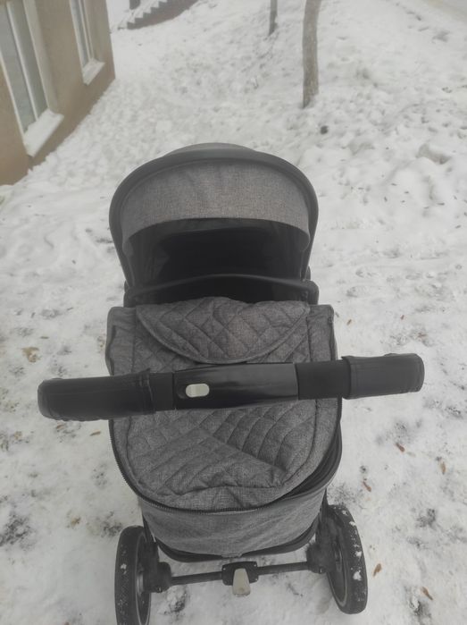 Продам каляску 2 в 1 б/у