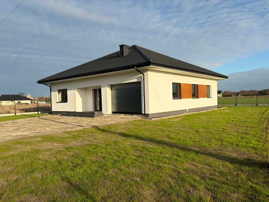 Nowy dom z działką 1106 m2.