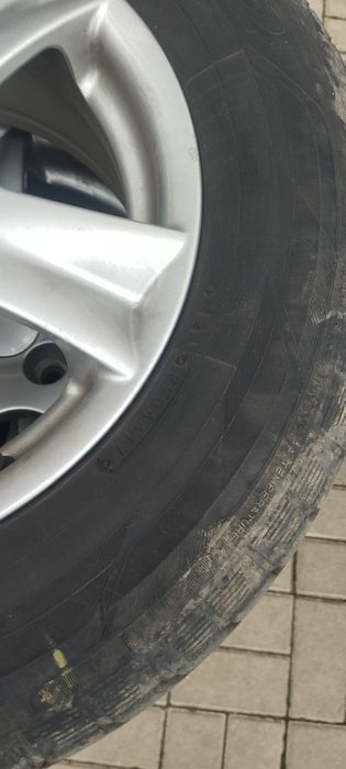 Диски R 15   с резиной  VAG. Audi. Volkswagen. Skoda. Seat.