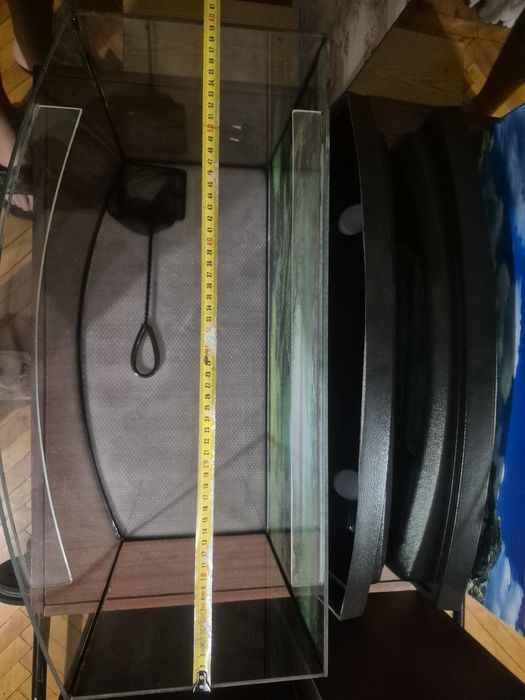 Аквариум б/у, шкребок, насос