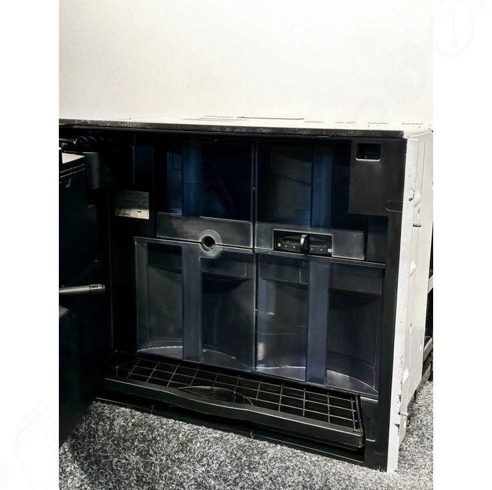 Вбудована кавомашина Miele CVA 6805 White кавоварка