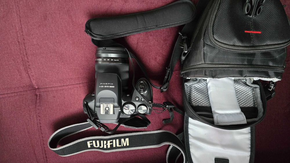 FuijFilm Finepix hs25 exr