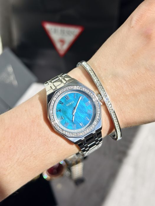 Жіночий годинник Guess
