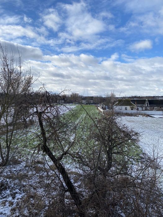 Продам гарний будинок в мальовничому селі
