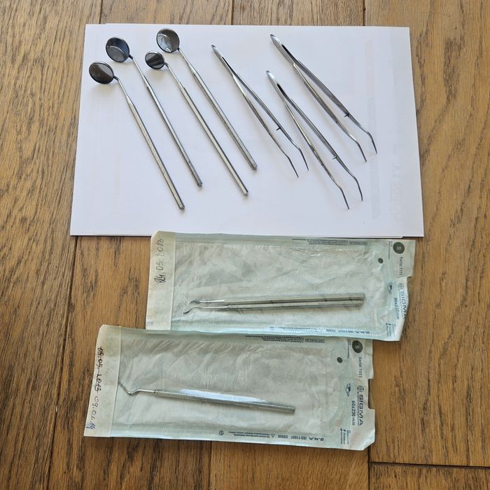 Narzędzie instrumenty stomatologiczne dentysty