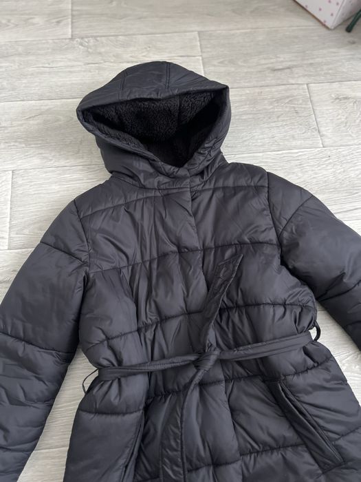 Тепла довга куртка Reserved