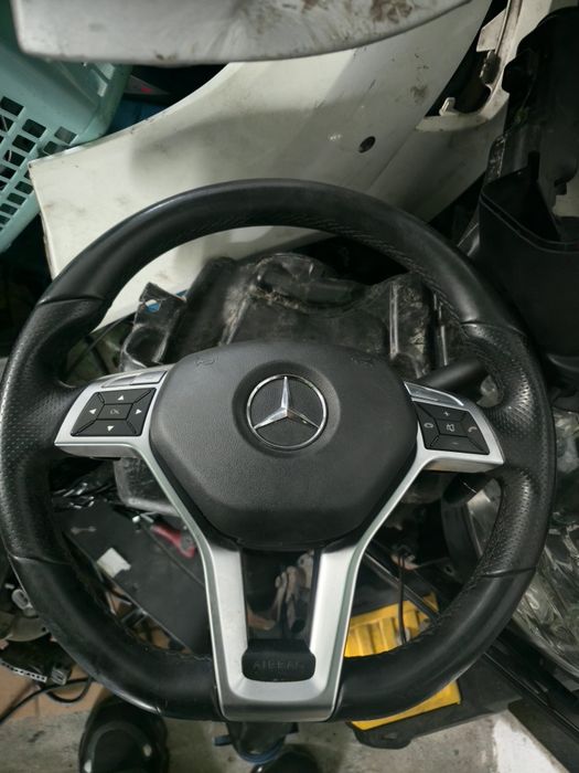 Mercedes w204                       .
