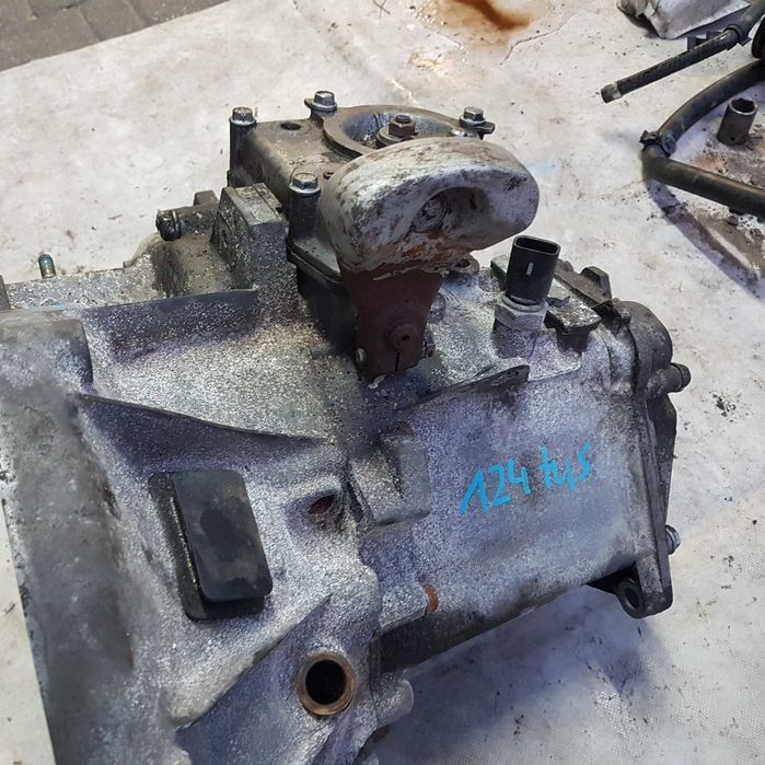 silnik motor skrzynia biegów uno seicento cinQuecento panda I po 124km