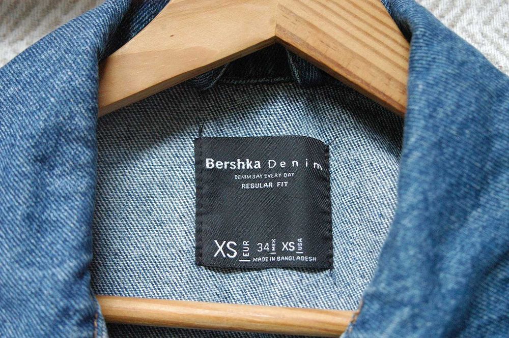 kurtka katana dżinsowa jeansowa Bershka XS S