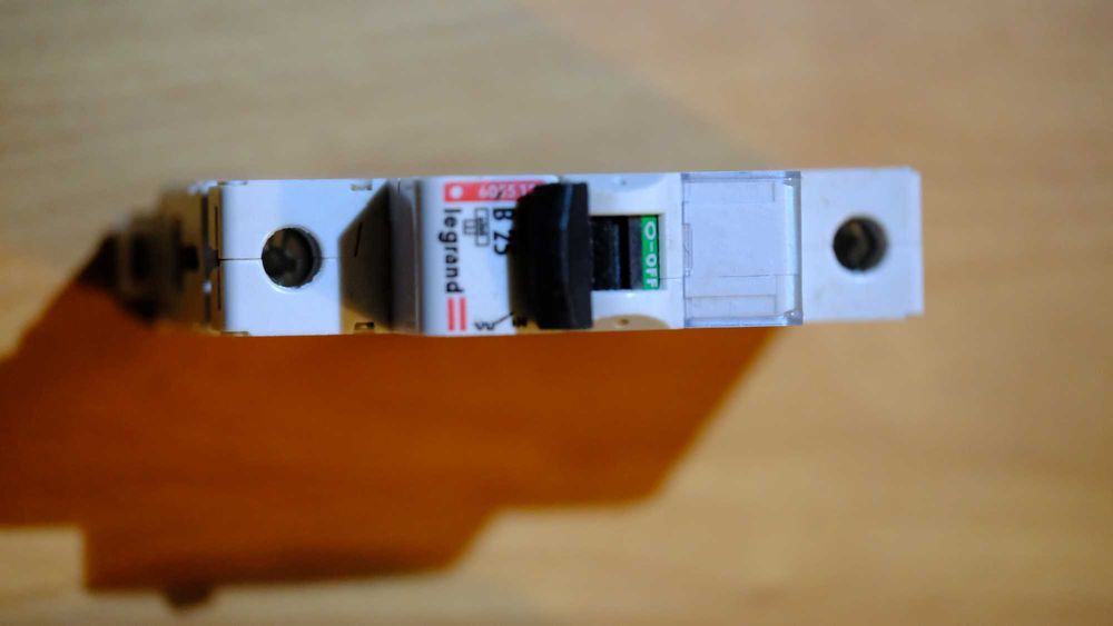 Rozłącznik Legrand b25  Zestaw 10 sztuk