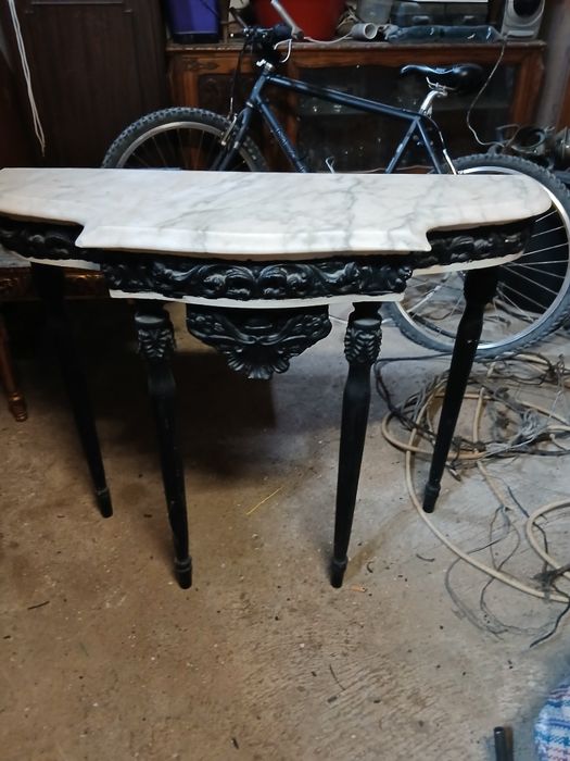 Mesinha de sala com pedra