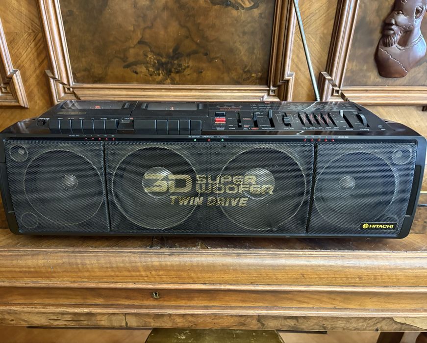 Магнітола Hitachi TRK-3D80 HiFi Super bass
