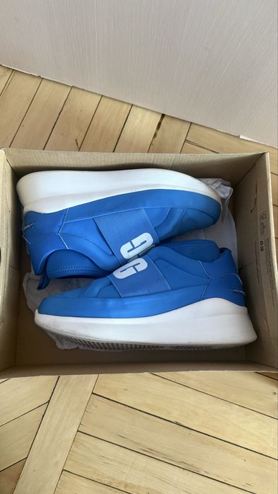 Кроссовки ugg 35-36 размер