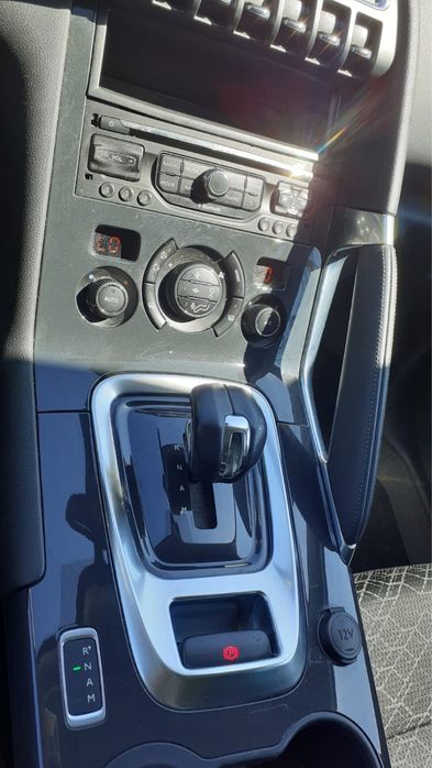 Peugeot 3008 2.0 Hdi  Allure Hibrida4