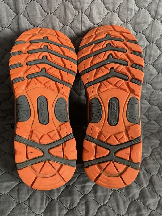 Buty HI-Tec.