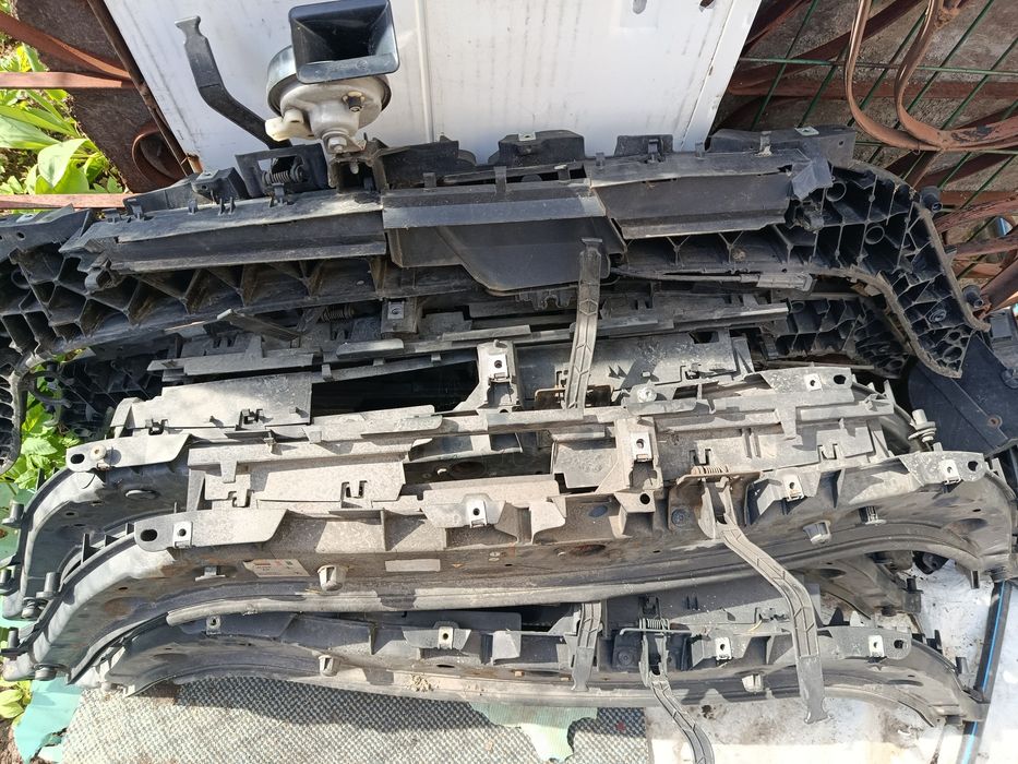 Передня панель, телевізор Renault Scenic 2 (8200140478)