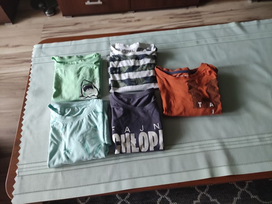 Bluzki z krótkim rękawem  4 szt + gratis