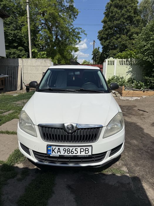 Skoda Fabia 2011 , 1,4л 86лс