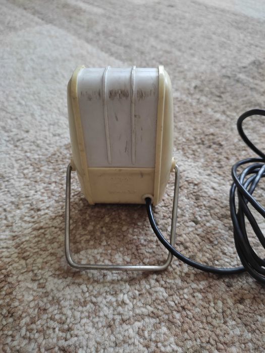 Stary mikrofon dynamiczny z PRL-u